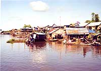 Vita sul Tonlè Sap