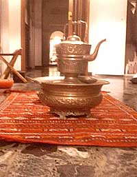 LAVABO BERBERO SU TAPPETO MAROCCO