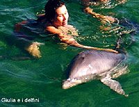 Giulia e i delfini