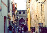 uno scorcio del caratteristico borgo di sirolo