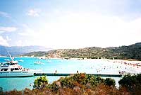 veduta della spiaggia di loto