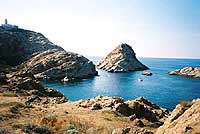 veduta dello scoglio del faro di ile rousse