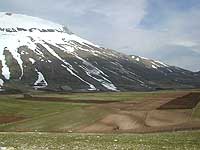 Monte vettore visto da Castellu