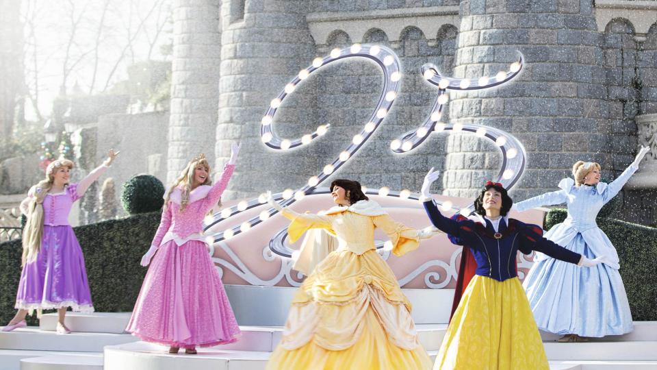 l valzer delle Principesse sotto le stelle, un valzer da fiaba con le Principesse Disney.