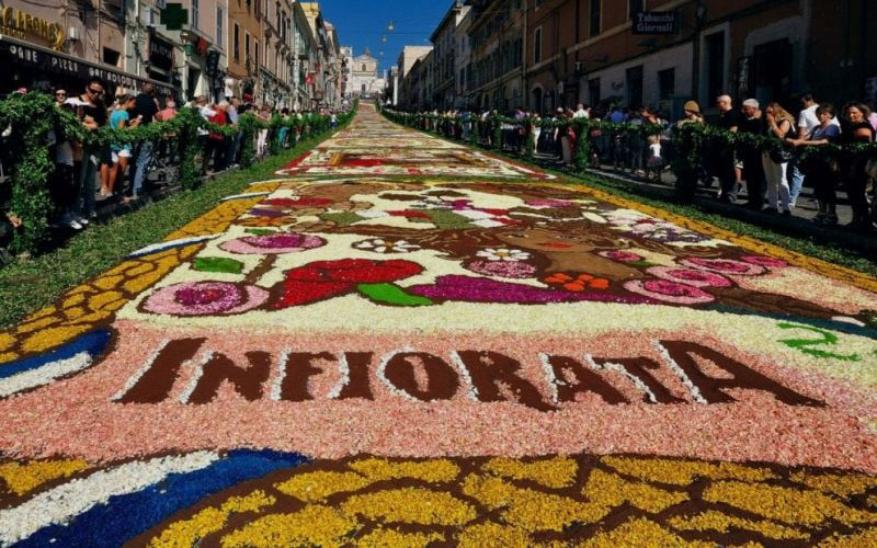 Poggio Moiano l’infiorata compie 50 anni